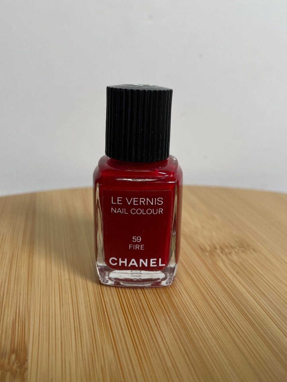 CHANEL Le Vernis Nail Colour Polish 159 Fire Red 13 ml Made in USA